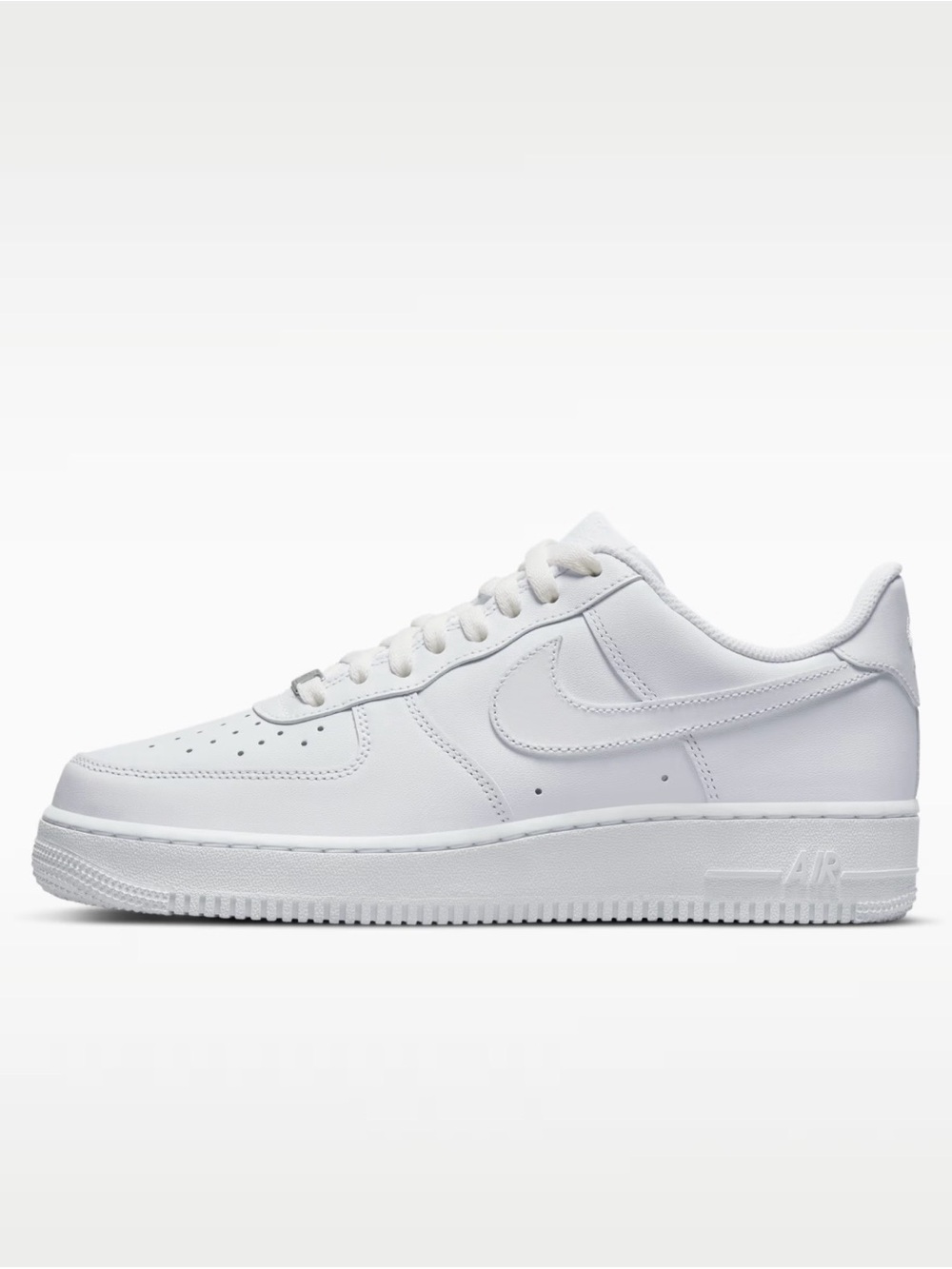Nike Air Force 1 white sneakers Size 6.5 
Great condition